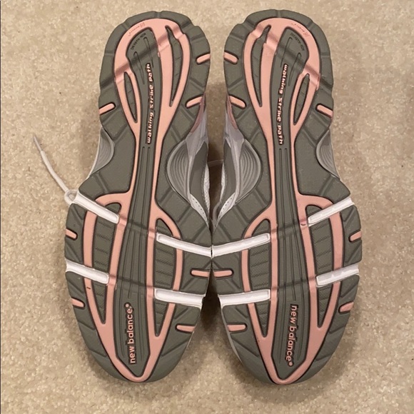 New Balance Tennis Shoes - Picture 6 of 8